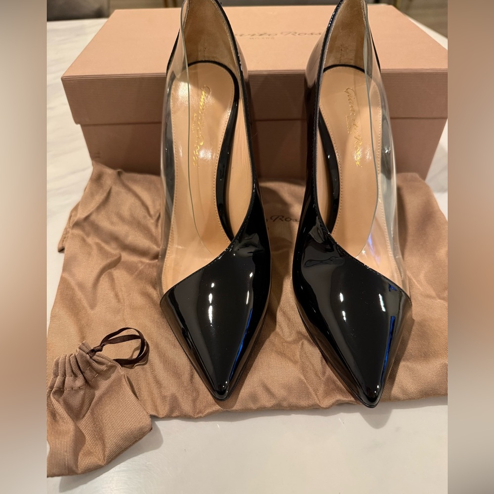 GIANVITO ROSSI Deela Leather Pumps